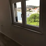Relaxing Whole Floor By The Sea Apartmán *