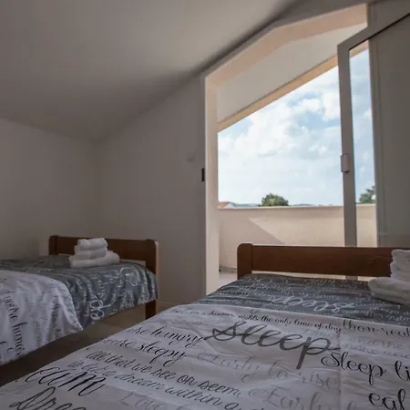 Relaxing Whole Floor By The Sea Zaboric