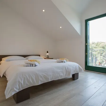 Relaxing Whole Floor By The Sea