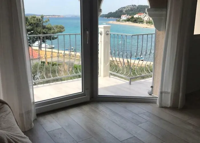 Relaxing Whole Floor By The Sea