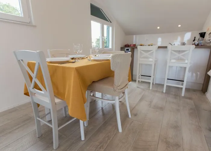 Relaxing Whole Floor By The Sea ז'אבוריץ'