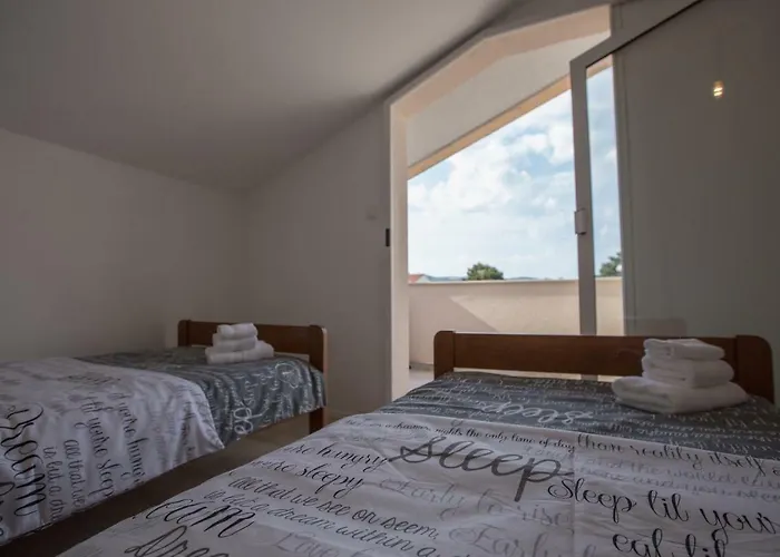 Relaxing Whole Floor By The Sea ז'אבוריץ'